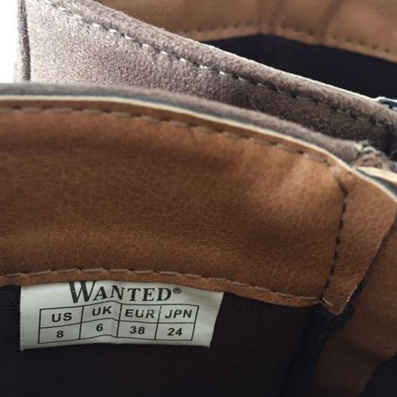 COWBOY ANKLE BOOTS - SIZE 8 - Picture 4 of 4